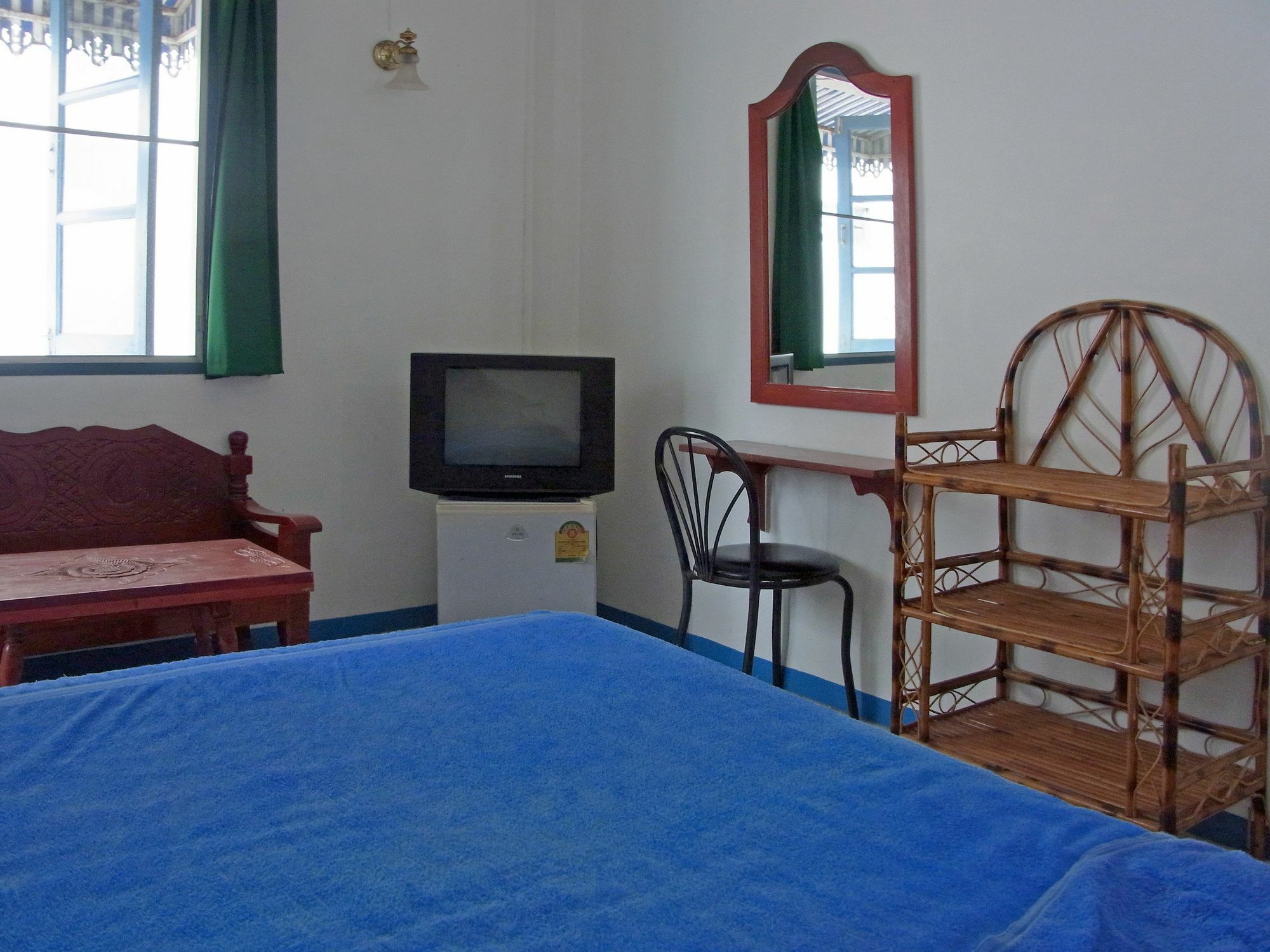 Niku Guesthouse Patong Exterior foto